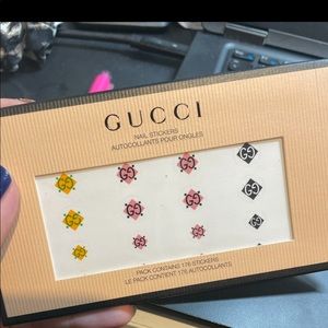Gucci nail stickers that don’t work